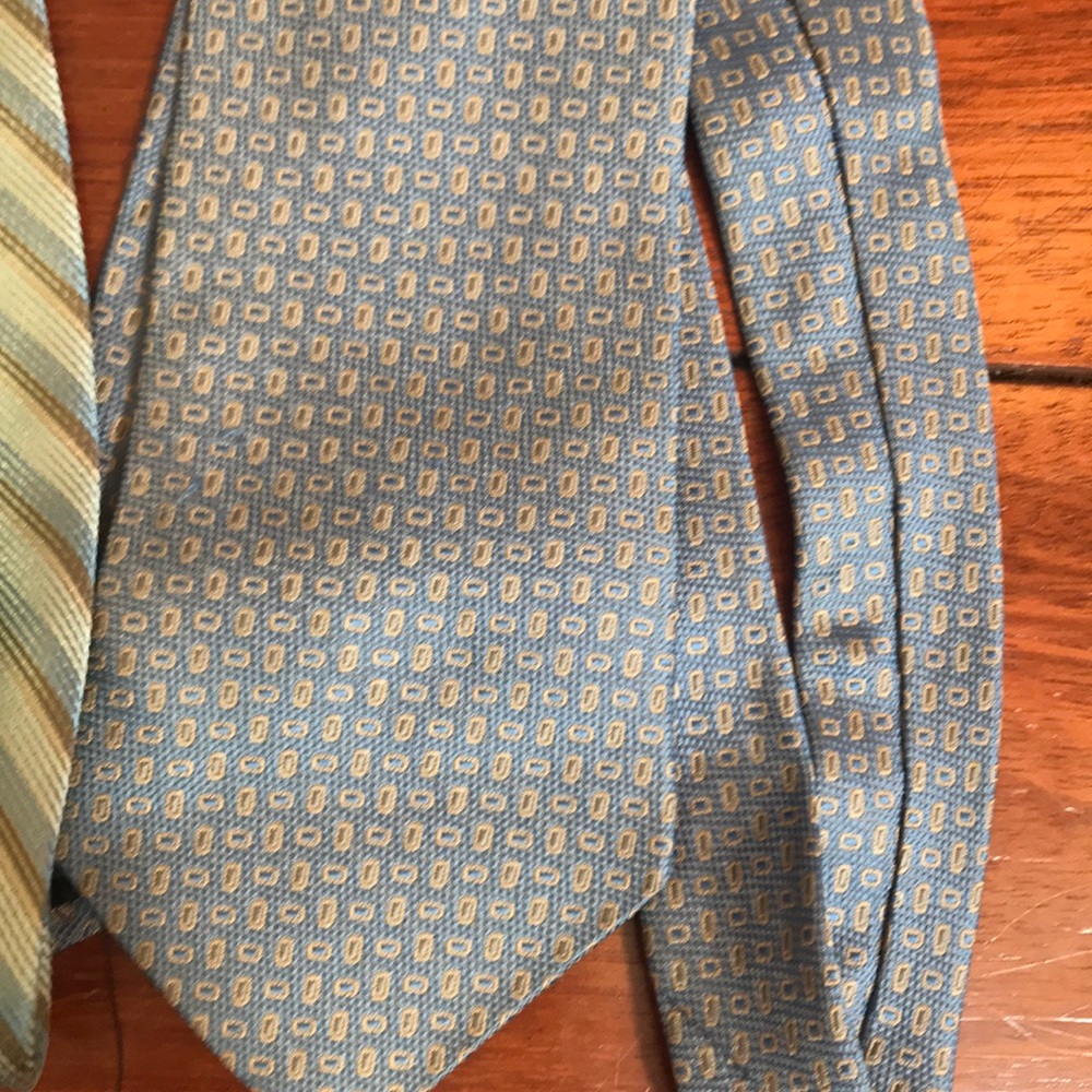 Set of All Silk Ties - Picture 5 of 11